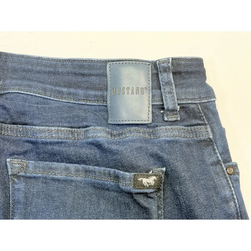Mustang Crosby Relaxed Straight Jeans Men's 31x30 Dark Wash Stretch Denim